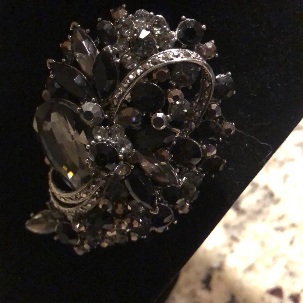 Broach - Picture 2 of 2
